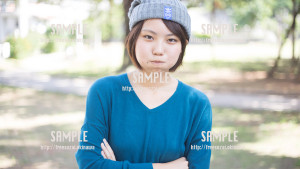 【緑ヶ丘公園】ぷんぷん美少女 写真素材