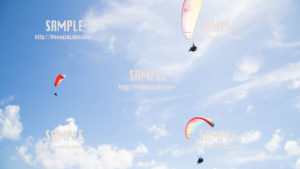 【知念岬】パラグライダー 写真素材